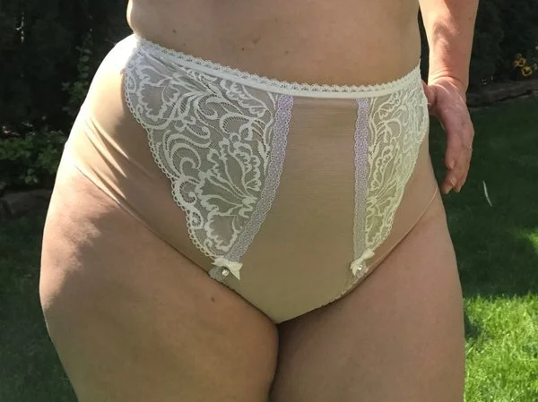 Antonina High Brief Ivory