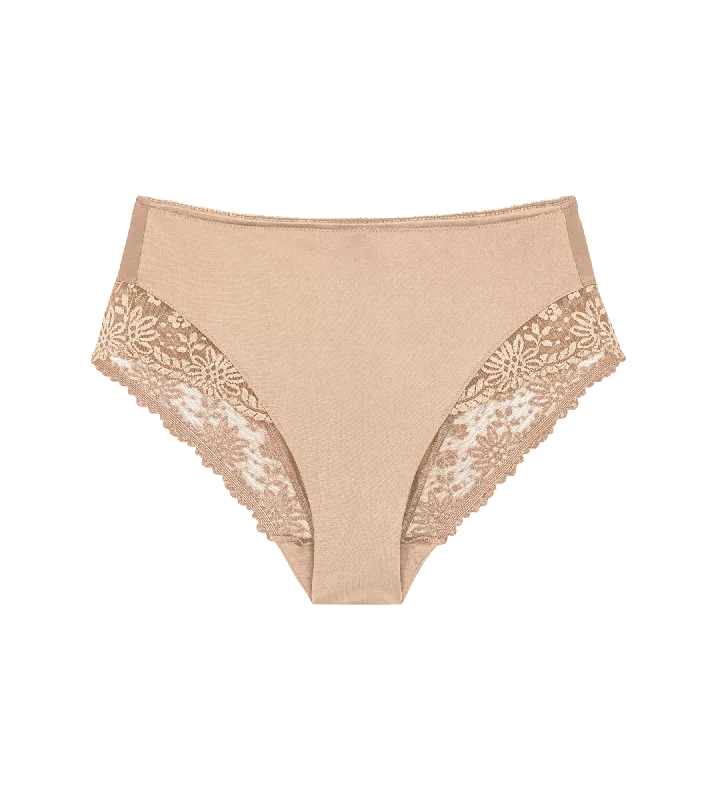 Triumph Ladyform Soft Maxi Brief - Smooth Skin